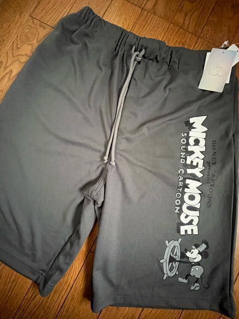 Lサイズ!高貴紳士的!ディズニー!ミッキーマウス柄!サラッと着心地!メッシュ素材!ハーフパンツ!両サイド!ポケット付き!新品! < 男性ファッション  Lサイズ!高貴紳士的!ディズニー!ミッキーマウス柄!サラッと着心地!メッシュ素材!ハーフパンツ!両サイド!ポケット付き!新品!  < 男性ファッションの