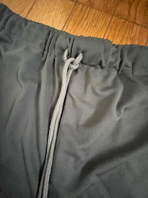 Lサイズ!高貴紳士的!ディズニー!ミッキーマウス柄!サラッと着心地!メッシュ素材!ハーフパンツ!両サイド!ポケット付き!新品! < 男性ファッション  Lサイズ!高貴紳士的!ディズニー!ミッキーマウス柄!サラッと着心地!メッシュ素材!ハーフパンツ!両サイド!ポケット付き!新品! < 男性ファッションの