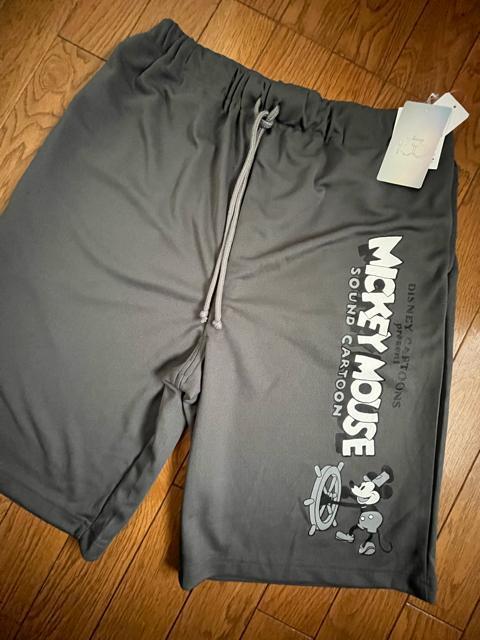 Lサイズ!高貴紳士的!ディズニー!ミッキーマウス柄!サラッと着心地!メッシュ素材!ハーフパンツ!両サイド!ポケット付き!新品! < 男性ファッション  Lサイズ!高貴紳士的!ディズニー!ミッキーマウス柄!サラッと着心地!メッシュ素材!ハーフパンツ!両サイド!ポケット付き!新品! < 男性ファッションの
