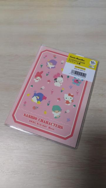 SANRIO☆サンリオキャラクターズ☆2025スケジュール帳☆A6☆ < インテリア/ライフ  SANRIO☆サンリオキャラクターズ☆2025スケジュール帳☆A6☆  < インテリア/ライフの