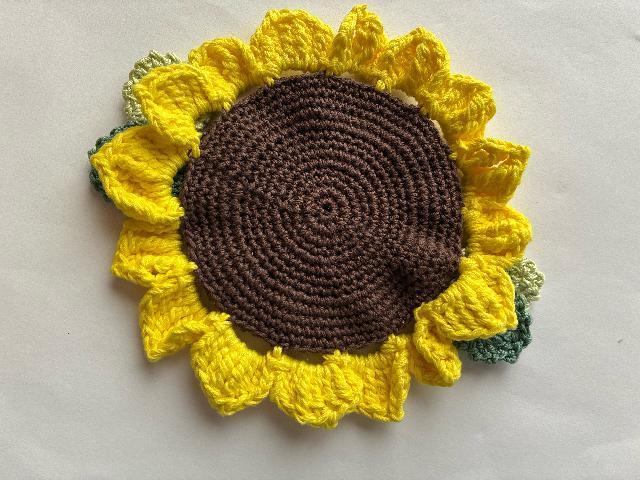 ハンドメイド 大きめ ポットマット ビタミンカラーのひまわり♪ < 女性ファッション  ハンドメイド 大きめ ポットマット ビタミンカラーのひまわり♪ < 女性ファッションの