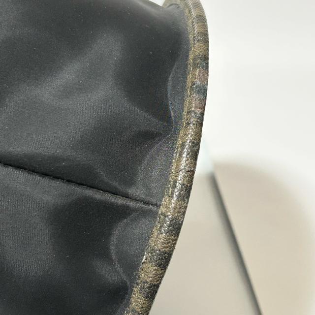 FENDI �t�F���f�B ���B���e�[�W �y�J�� PVC ���U�[ �o�j�e�B �o�b�O �~�j�n���h �u���E�� �u���b�N �V���o�[���� �� �u�����h�� 