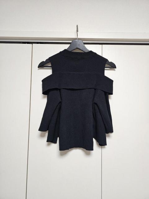 新品 SUREVE オフショルダーGOLD金具 半袖リブニットトップス黒 L < 女性ファッション  新品 SUREVE オフショルダーGOLD金具 半袖リブニットトップス黒 L < 女性ファッションの