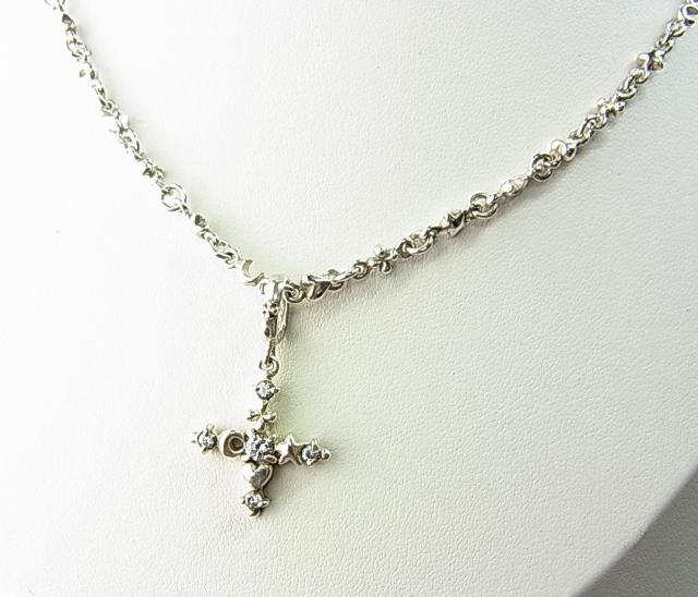 ★正規品 love&hateラブアンドヘイト美品 スターリングシルバー925 × ジルコニア クロス ネックレスユニセックス < ブランド ★正規品 love&hateラブアンドヘイト美品 スターリングシルバー925 × ジルコニア クロス ネックレスユニセックス < ブランドの