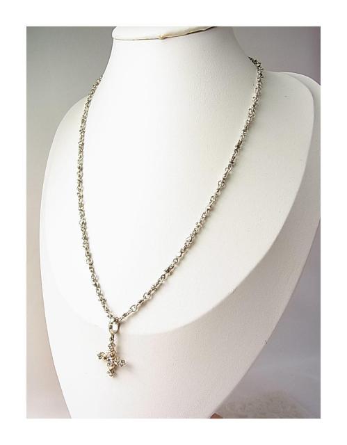 ★正規品 love&hateラブアンドヘイト美品 スターリングシルバー925 × ジルコニア クロス ネックレスユニセックス < ブランド ★正規品 love&hateラブアンドヘイト美品 スターリングシルバー925 × ジルコニア クロス ネックレスユニセックス < ブランドの