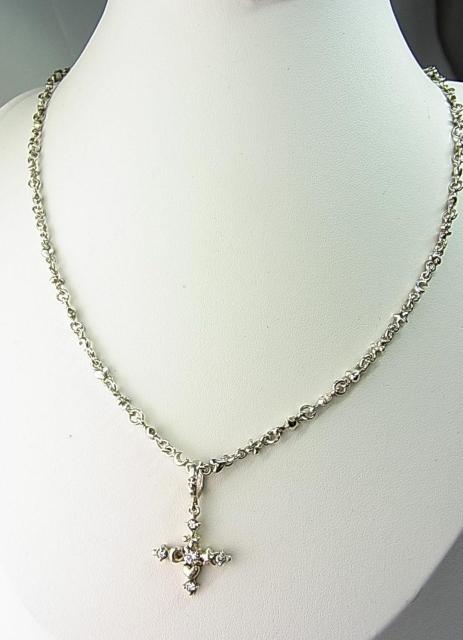 ★正規品 love&hateラブアンドヘイト美品 スターリングシルバー925 × ジルコニア クロス ネックレスユニセックス < ブランド ★正規品 love&hateラブアンドヘイト美品 スターリングシルバー925 × ジルコニア クロス ネックレスユニセックス < ブランドの