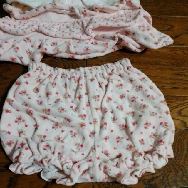 80サイズ 上下 ブルマ 可愛い 花柄 < キッズ/ベビー 80サイズ 上下 ブルマ 可愛い 花柄 < キッズ/ベビーの