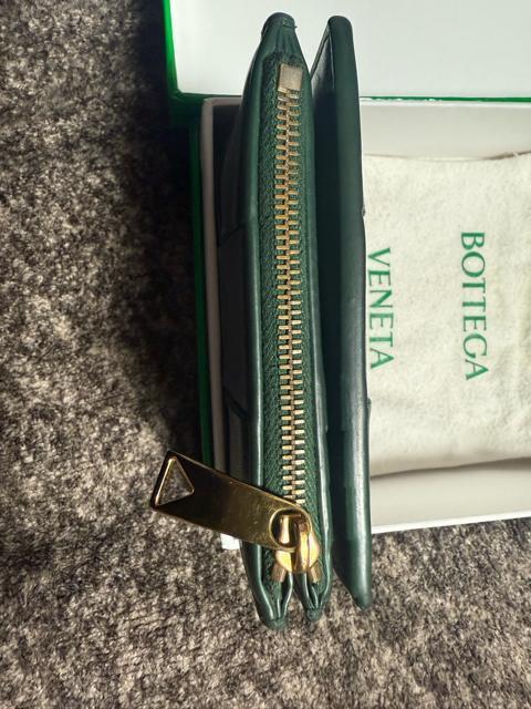 BOTTEGA VENETA �{�b�e�K�@��܂���z �� �u�����h�� 