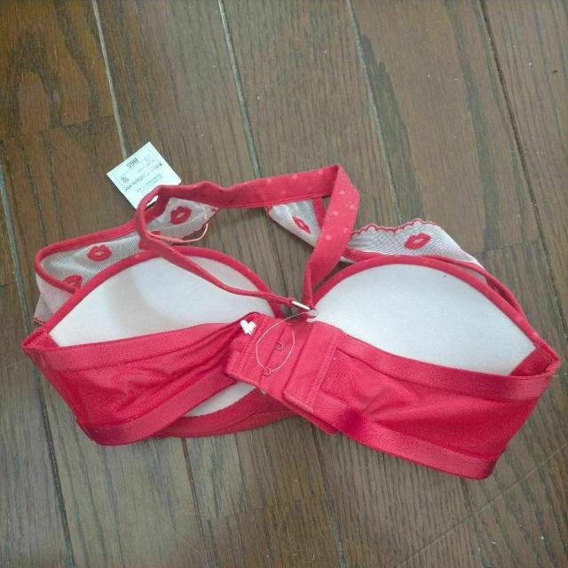 トリンプ アモスタイル ワイヤーブラジャー B75/B75 新品 レッド唇 < 女性ファッション  トリンプ アモスタイル ワイヤーブラジャー B75/B75 新品 レッド唇 < 女性ファッションの