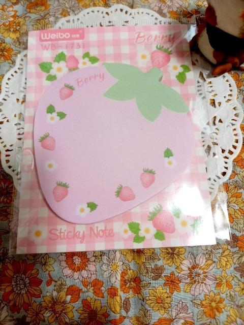 新品未開封☆いちご型メモ付箋☆ < インテリア/ライフ  新品未開封☆いちご型メモ付箋☆  < インテリア/ライフの
