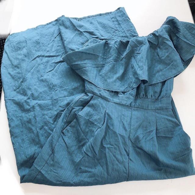 ◆rienda/リエンダ◆ストライプワンショルフリルロンパース★ブルーM*秋コーデギャル♪ < ブランド  ◆rienda/リエンダ◆ストライプワンショルフリルロンパース★ブルーM*秋コーデギャル♪ < ブランドの