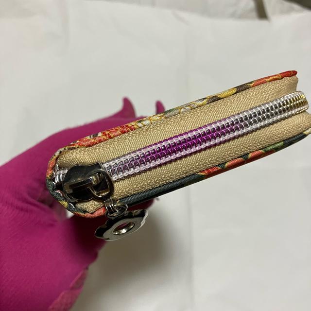 【ノーブランド扱い】 花柄 / 和柄 / ラウンドファスナー / 長財布 < 女性ファッション 【ノーブランド扱い】 花柄 / 和柄 / ラウンドファスナー / 長財布 < 女性ファッションの