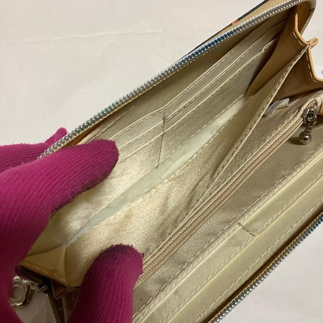 【ノーブランド扱い】 花柄 / 和柄 / ラウンドファスナー / 長財布 < 女性ファッション 【ノーブランド扱い】 花柄 / 和柄 / ラウンドファスナー / 長財布 < 女性ファッションの