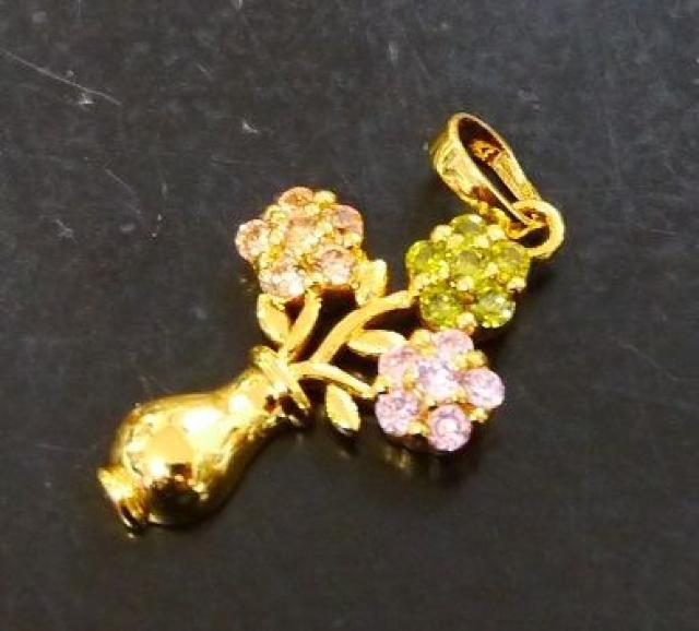 新品ゴスロリ姫系アンティーク調花瓶ストーンペンダントトップ < 女性アクセサリー/時計 新品ゴスロリ姫系アンティーク調花瓶ストーンペンダントトップ < 女性アクセサリー/時計の