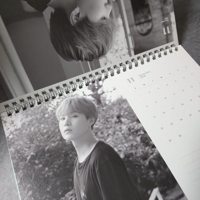 カレンダーなど★BTS 2019 SEASON'S GREETINGS < タレントグッズ  カレンダーなど★BTS 2019 SEASON'S GREETINGS < タレントグッズの