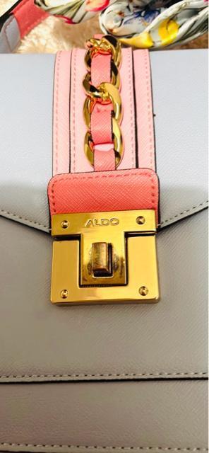 日本未発売 ALDO バッグ スカーフ付き 2way ショルダーバッグ トートバッグ スカーフ < 女性ファッション  日本未発売 ALDO バッグ スカーフ付き 2way ショルダーバッグ トートバッグ スカーフ < 女性ファッションの