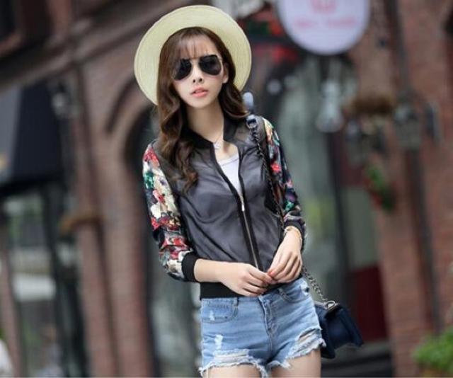 残1点790円★在庫処分セール 超人気シースルー袖柄 黒ゴールドジッパトップスL < 女性ファッション  残1点790円★在庫処分セール 超人気シースルー袖柄 黒ゴールドジッパトップスL < 女性ファッションの