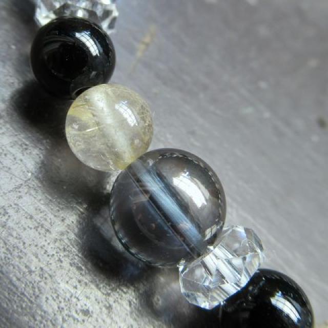 プラチナオーラxルチルクォーツxオニキスブレスレット < 女性アクセサリー/時計 プラチナオーラxルチルクォーツxオニキスブレスレット < 女性アクセサリー/時計の