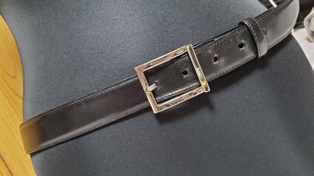 正規 ブルガリ クラシック エンブレムロゴ シルバースクエアバックル レザーベルト黒 調節可能 メンズ 男女兼用 ビジネス〇スーツ < ブランド  正規 ブルガリ クラシック エンブレムロゴ シルバースクエアバックル レザーベルト黒 調節可能 メンズ 男女兼用 ビジネス〇スーツ < ブランドの