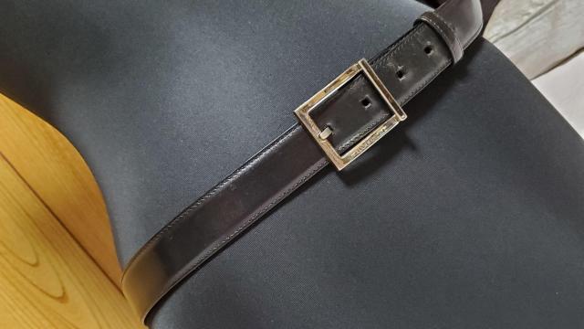 正規 ブルガリ クラシック エンブレムロゴ シルバースクエアバックル レザーベルト黒 調節可能 メンズ 男女兼用 ビジネス〇スーツ < ブランド  正規 ブルガリ クラシック エンブレムロゴ シルバースクエアバックル レザーベルト黒 調節可能 メンズ 男女兼用 ビジネス〇スーツ < ブランドの
