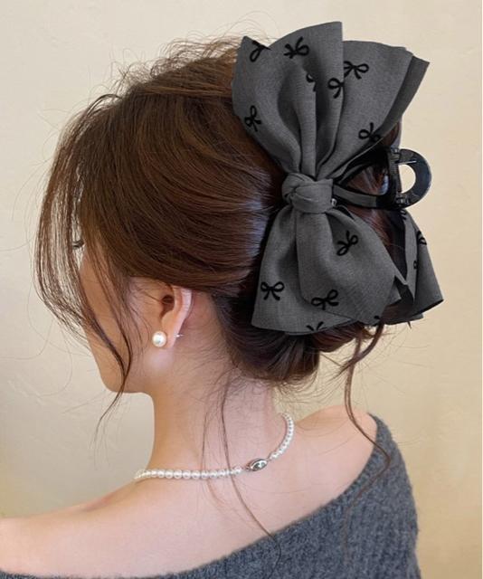 送料無料 新品 リボンヘアクリップ ビッグリボンバレッタ < 女性ファッション  送料無料 新品 リボンヘアクリップ ビッグリボンバレッタ < 女性ファッションの