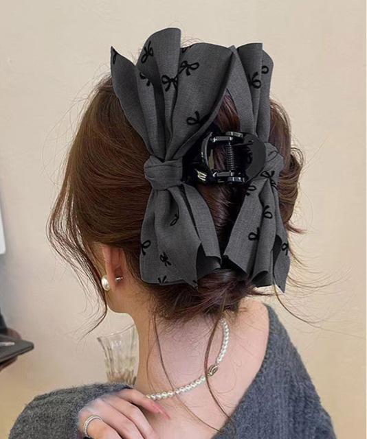 送料無料 新品 リボンヘアクリップ ビッグリボンバレッタ < 女性ファッション  送料無料 新品 リボンヘアクリップ ビッグリボンバレッタ < 女性ファッションの