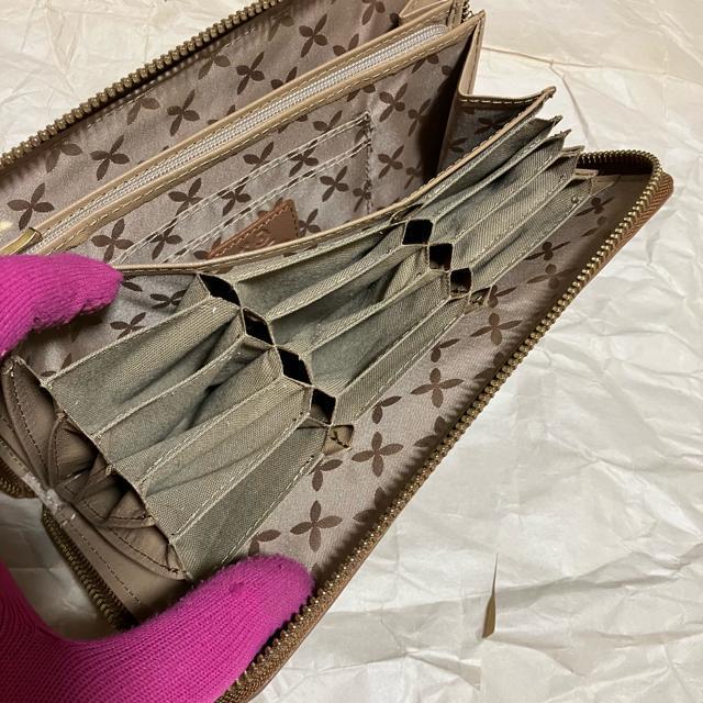 【Chiocciola / キオッチョラ】 レザー / 長財布 / 多収納 ラウンドファスナー < 女性ファッション  【Chiocciola / キオッチョラ】 レザー / 長財布 / 多収納 ラウンドファスナー < 女性ファッションの