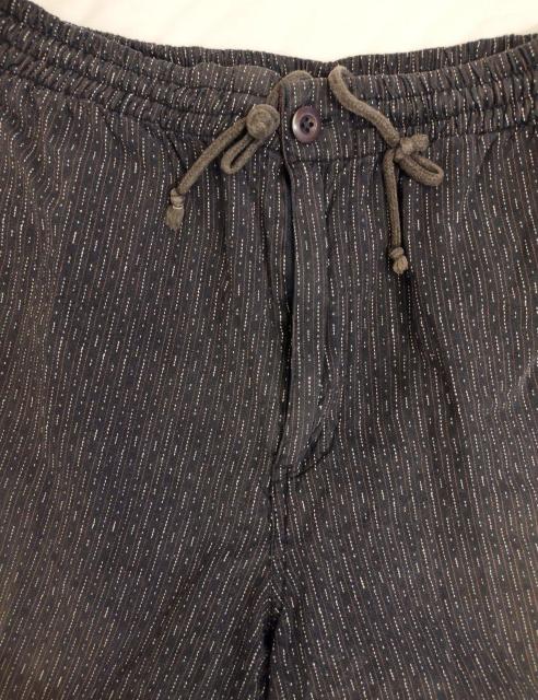 Modified 紺かすり風 ハーフパンツ 前ファスナー ひもアジャスター < 男性ファッション  Modified 紺かすり風 ハーフパンツ 前ファスナー ひもアジャスター < 男性ファッションの