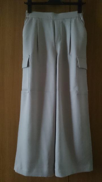 新品タグ付き☆カーゴパンツ/ワイドパンツ★ < 女性ファッション  新品タグ付き☆カーゴパンツ/ワイドパンツ★ < 女性ファッションの
