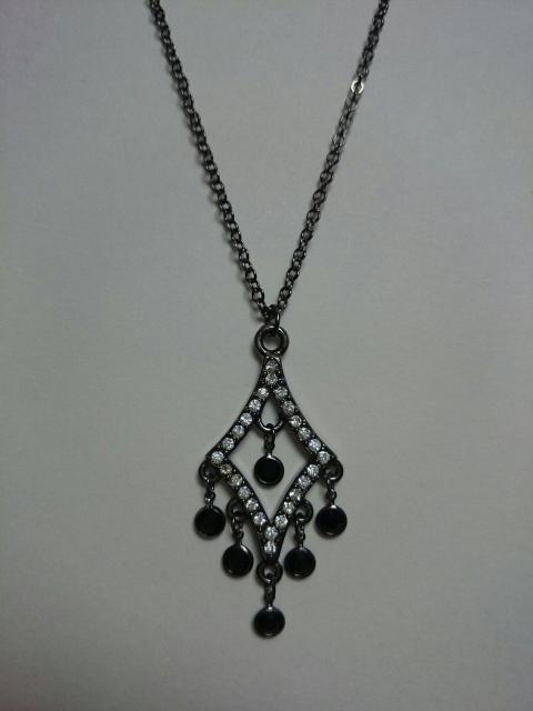 未使用☆ANNE KLEIN アンクライン★ネックレス☆ラインストーン×ブラックストーン★揺れデザイン☆ < ブランド  未使用☆ANNE KLEIN アンクライン★ネックレス☆ラインストーン×ブラックストーン★揺れデザイン☆ < ブランドの