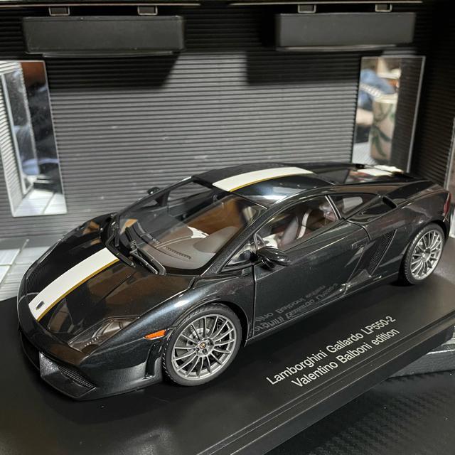 未展示品 オートアート1/18 ランボルギーニ ガヤルド LP550-2 バレンティーノ・バルボーニ < ホビー  未展示品 オートアート1/18 ランボルギーニ ガヤルド LP550-2 バレンティーノ・バルボーニ < ホビーの