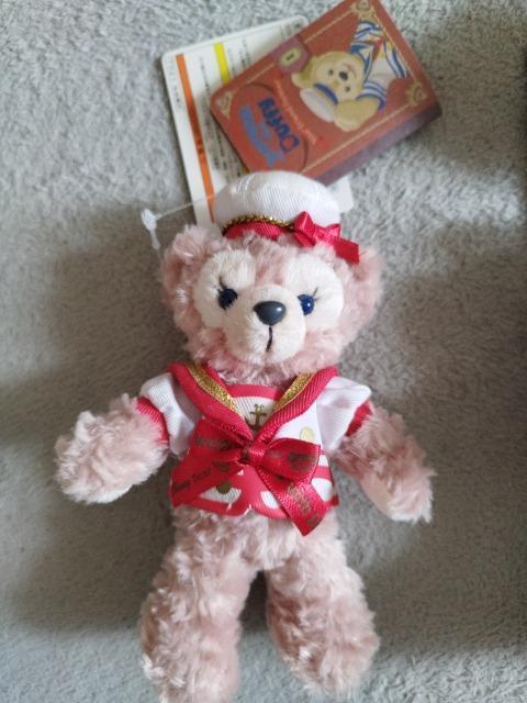 ダッフィー シェリーメイぬいぐるみバッジセットタグ付き < おもちゃ  ダッフィー シェリーメイぬいぐるみバッジセットタグ付き < おもちゃの