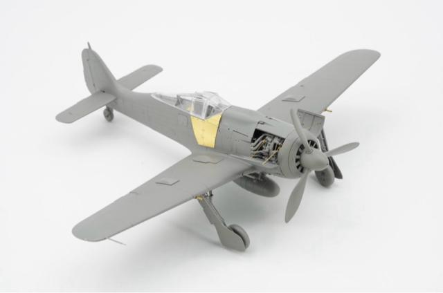 Border Model({[_[f) 1/35 tHbPEt Fw190 A-8 vf  zr[ 