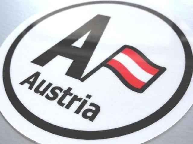 ○円形 オーストリア国旗ステッカービークルID国識別シール < レジャー/スポーツ ○円形 オーストリア国旗ステッカービークルID国識別シール < レジャー/スポーツの