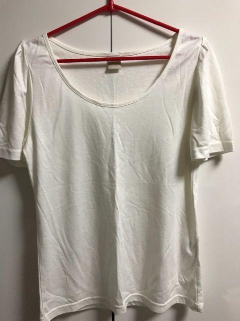 半袖トップス・ラメ入り・未使用・日本製 < 女性ファッション 半袖トップス・ラメ入り・未使用・日本製 < 女性ファッションの