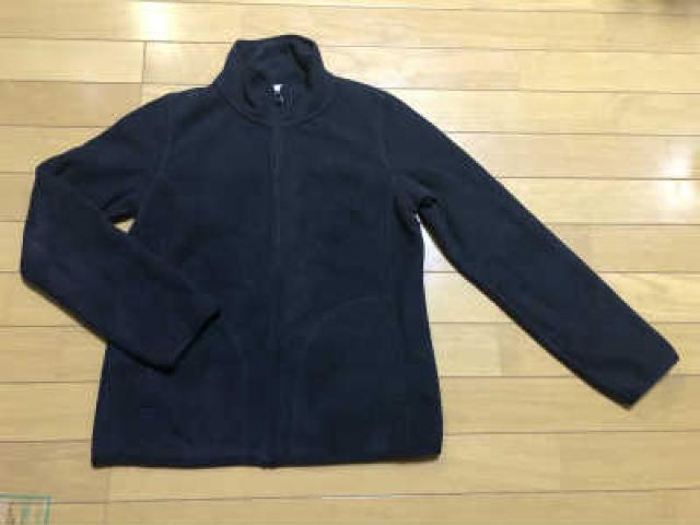 ■ユニクロ■カシミア100%Vネックセーター+フリースジャケット◎2枚セット♪ < ブランド ■ユニクロ■カシミア100%Vネックセーター+フリースジャケット◎2枚セット♪ < ブランドの