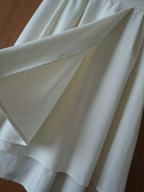 Rew de Rew☆ふんわりフレアスカート★イレギュラー裾☆ドレープ 落ち感◎ < ブランド  Rew de Rew☆ふんわりフレアスカート★イレギュラー裾☆ドレープ 落ち感◎ < ブランドの