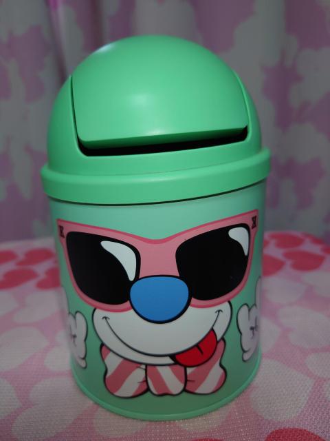 倖田來未 クループ 缶 ゴミ箱 小物入れ WALKOFMYLIFEKXVK < タレントグッズ 倖田來未 クループ 缶 ゴミ箱 小物入れ WALKOFMYLIFEKXVK < タレントグッズの