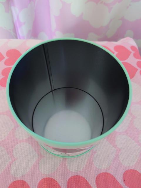 倖田來未 クループ 缶 ゴミ箱 小物入れ WALKOFMYLIFEKXVK < タレントグッズ 倖田來未 クループ 缶 ゴミ箱 小物入れ WALKOFMYLIFEKXVK < タレントグッズの