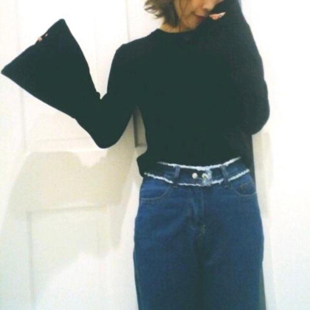 ◆KBF/ケービーエフ◆ウールフレアリブニット★ホワイト*袖フレアトップス♪美品 < ブランド ◆KBF/ケービーエフ◆ウールフレアリブニット★ホワイト*袖フレアトップス♪美品 < ブランドの