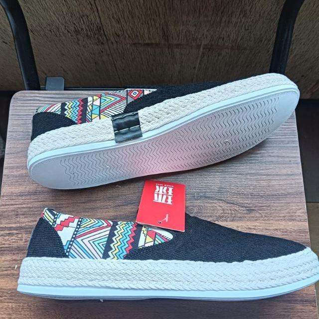 新品 26cm メンズ スリッポン シューズ ブラック 靴 男女兼用 カジュアル < 男性ファッション  新品 26cm メンズ スリッポン シューズ ブラック 靴 男女兼用 カジュアル < 男性ファッションの