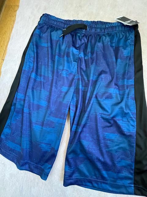 LLサイズ!高貴紳士的!綺麗ブルー系色合い!脇ライン入り!サラッとメッシュ素材!ハーフパンツ!両サイドand後一つポケット付き! < 男性ファッション  LLサイズ!高貴紳士的!綺麗ブルー系色合い!脇ライン入り!サラッとメッシュ素材!ハーフパンツ!両サイドand後一つポケット付き! < 男性ファッションの