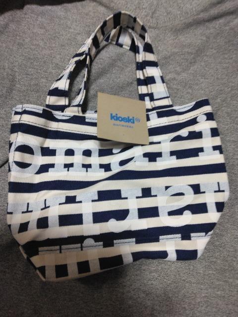 新品marimekkoTASARAITA LOGO PIENI AHKERAトートバッグ < ブランド 新品marimekkoTASARAITA LOGO PIENI AHKERAトートバッグ < ブランドの