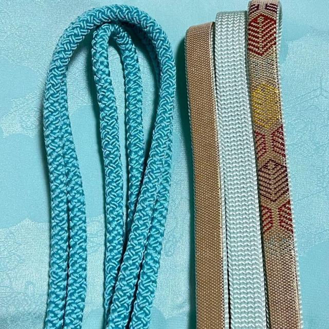 帯揚げ 帯締め 平組等 3点セット 水色 ライトブルー 地紋入り < 女性ファッション 帯揚げ 帯締め 平組等 3点セット 水色 ライトブルー 地紋入り < 女性ファッションの