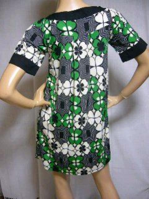 Bigボタンがアクセントで可愛い♪花柄 パイピング ミニワンピ チュニックワンピ < 女性ファッション  Bigボタンがアクセントで可愛い♪花柄 パイピング ミニワンピ チュニックワンピ < 女性ファッションの