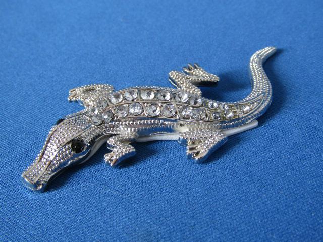 ●クロコダイル ワニ 豪華ラインストーンSILVER メタル製 エンブレム! < 自動車/バイク ●クロコダイル ワニ 豪華ラインストーンSILVER メタル製 エンブレム! < 自動車/バイク