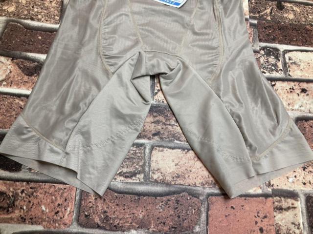 送料無料!立ち姿キレイ!『O脚補正』お腹&ヒップサポート!足口ヘム仕様ロングガードル(2色から)1枚 < インテリア/ライフ  送料無料!立ち姿キレイ!『O脚補正』お腹&ヒップサポート!足口ヘム仕様ロングガードル(2色から)1枚 < インテリア/ライフの