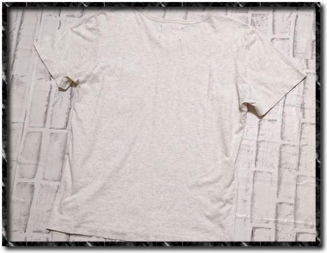 コムサオニギリ 刺繍入りVネックカットソー 白 < ブランド  コムサオニギリ 刺繍入りVネックカットソー 白 < ブランドの