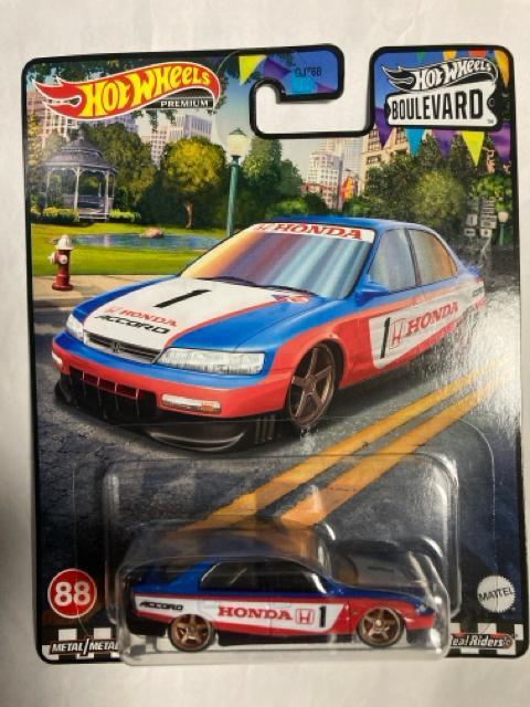 ホットウィール ブルーバード・96ホンダ アコード (他も出品中) < ホビー  ホットウィール ブルーバード・96ホンダ アコード (他も出品中)  < ホビーの