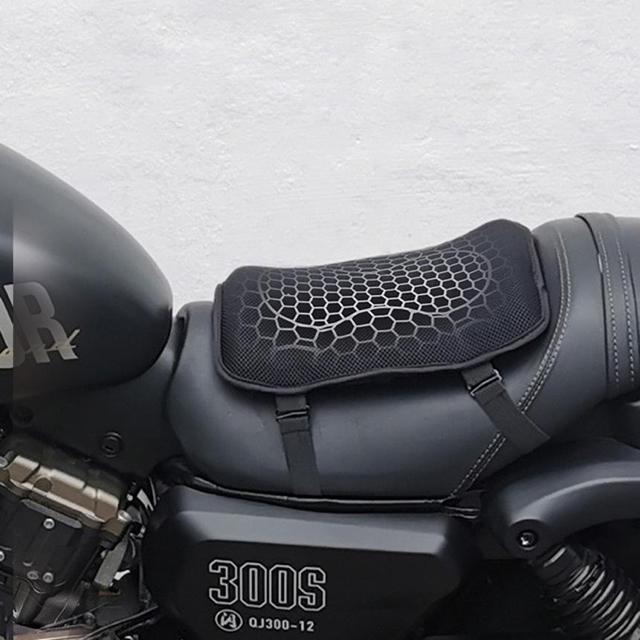 バイク シート クッション ゲルクッション ゲルシートカバー 3D メッシュシートカバー 四季通用 通気 衝撃吸収 < 自動車/バイク バイク シート クッション ゲルクッション ゲルシートカバー 3D メッシュシートカバー 四季通用 通気 衝撃吸収 < 自動車/バイク